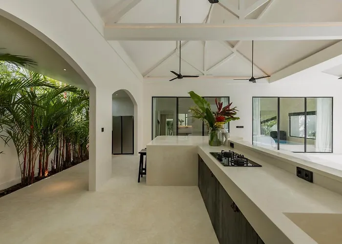 Calamus Luxury In Umalas Private Pool Canggu