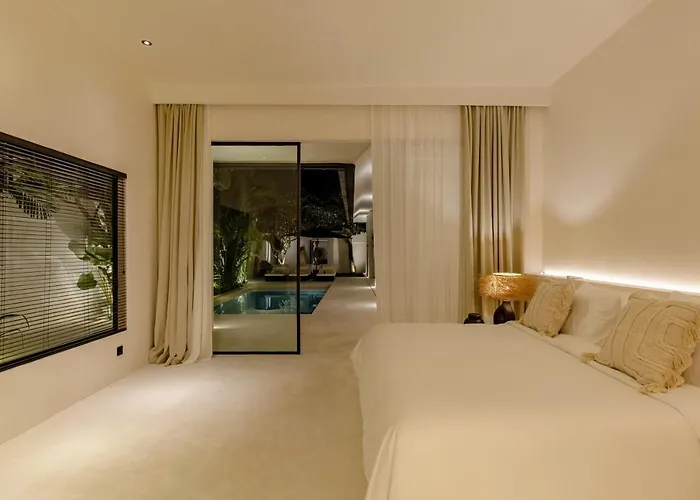 Villa Calamus Luxury In Umalas Private Pool