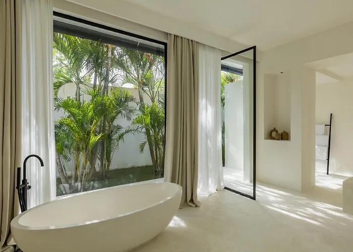 Villa Calamus Luxury In Umalas Private Pool