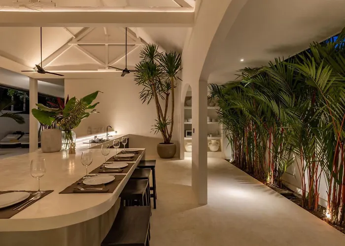 Calamus Luxury In Umalas Private Pool